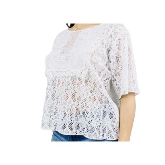 Zara Tops - Zara woman’s eyelet embroidered lightweight white crop top size med